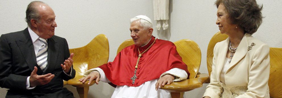 Foto: Los Reyes, doce minutos a solas con el Papa