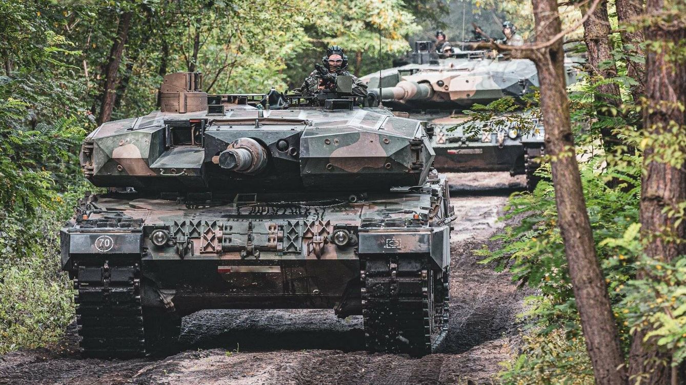 Foto: Carros de combate Leopard 2PL. (Warszawska Brygada Pancerna)