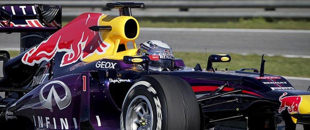 Foto: Raikkonen golpea blando y Vettel responde duro