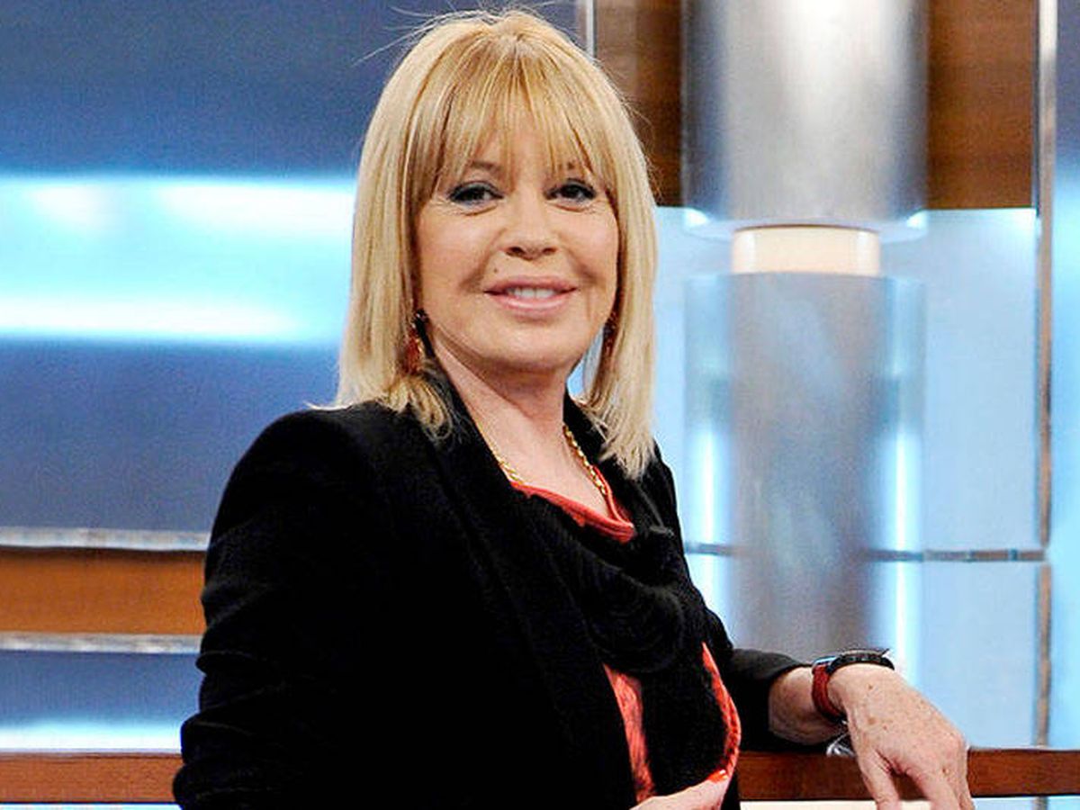 Foto: Bárbara Rey, en una imagen en los platós de Telecinco. (Mediaset)
