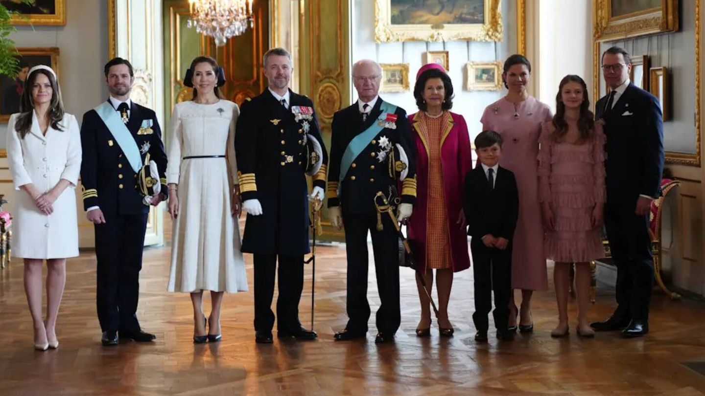 La familia real sueca junto a Federico y Mary de Dinamarca. (Kungahuset)