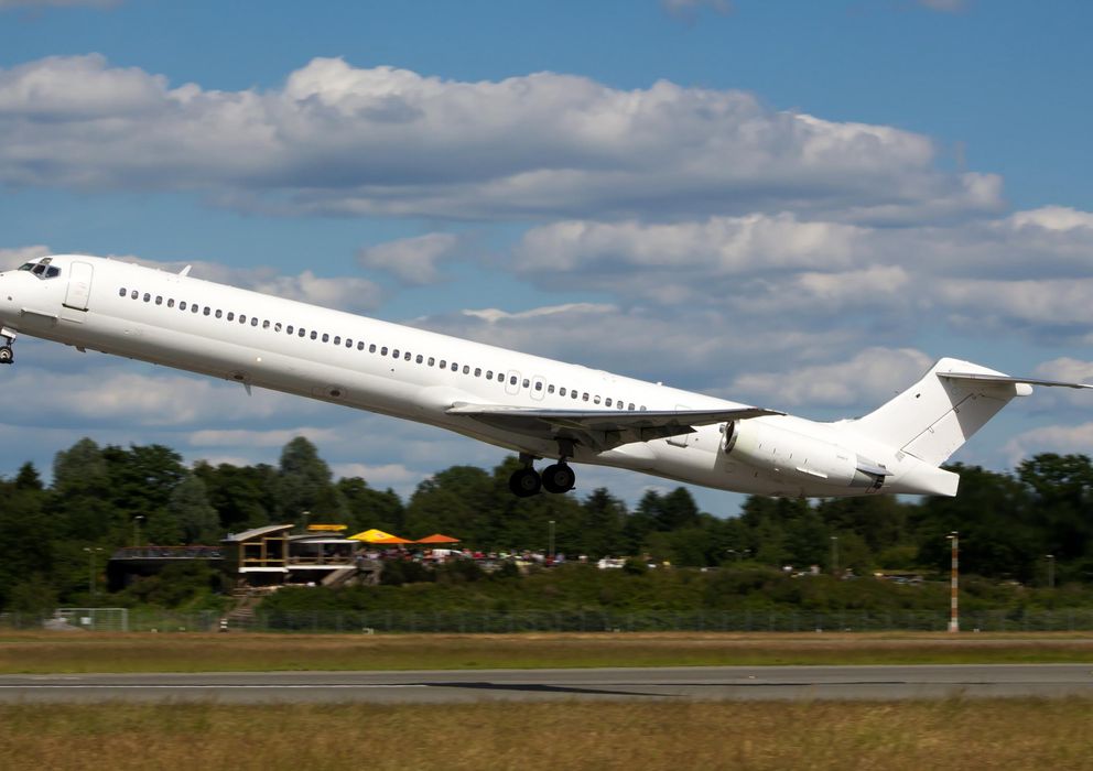 Foto: Modelo de avión MD83 de Swiftair (Reuters)