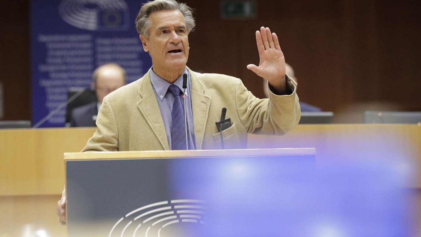 El europarlamentario Juan Fernando López Aguilar. (EFE/Olivier Hoslet)