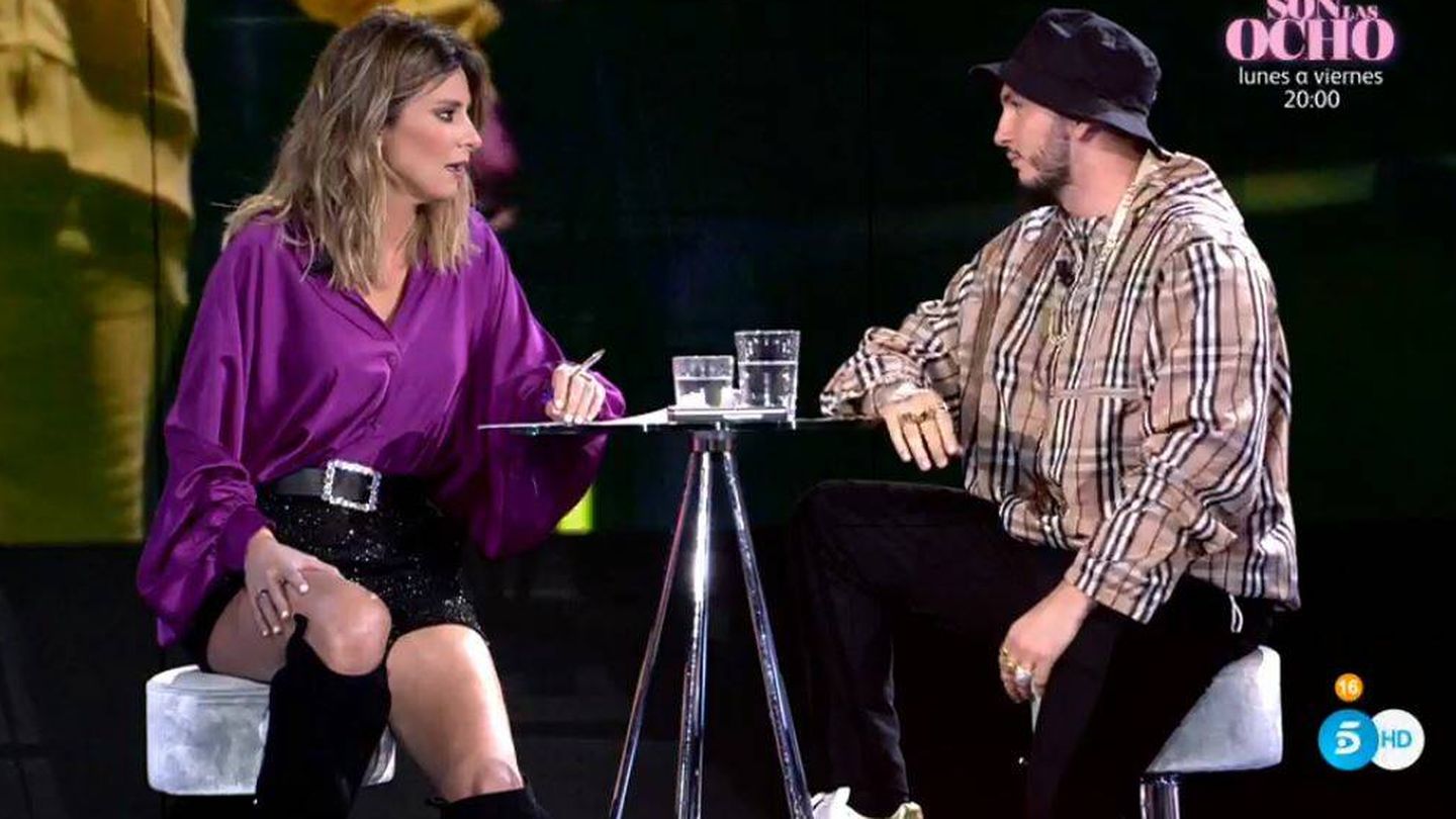 Sandra Barneda y Omar Montes, en el debate de 'Tentaciones'. (Mediaset)