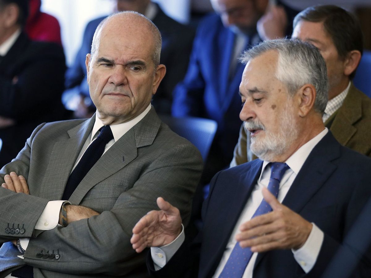 Foto: Los expresidentes de la Junta Manuel Chaves y José Antonio Griñán. (EFE)