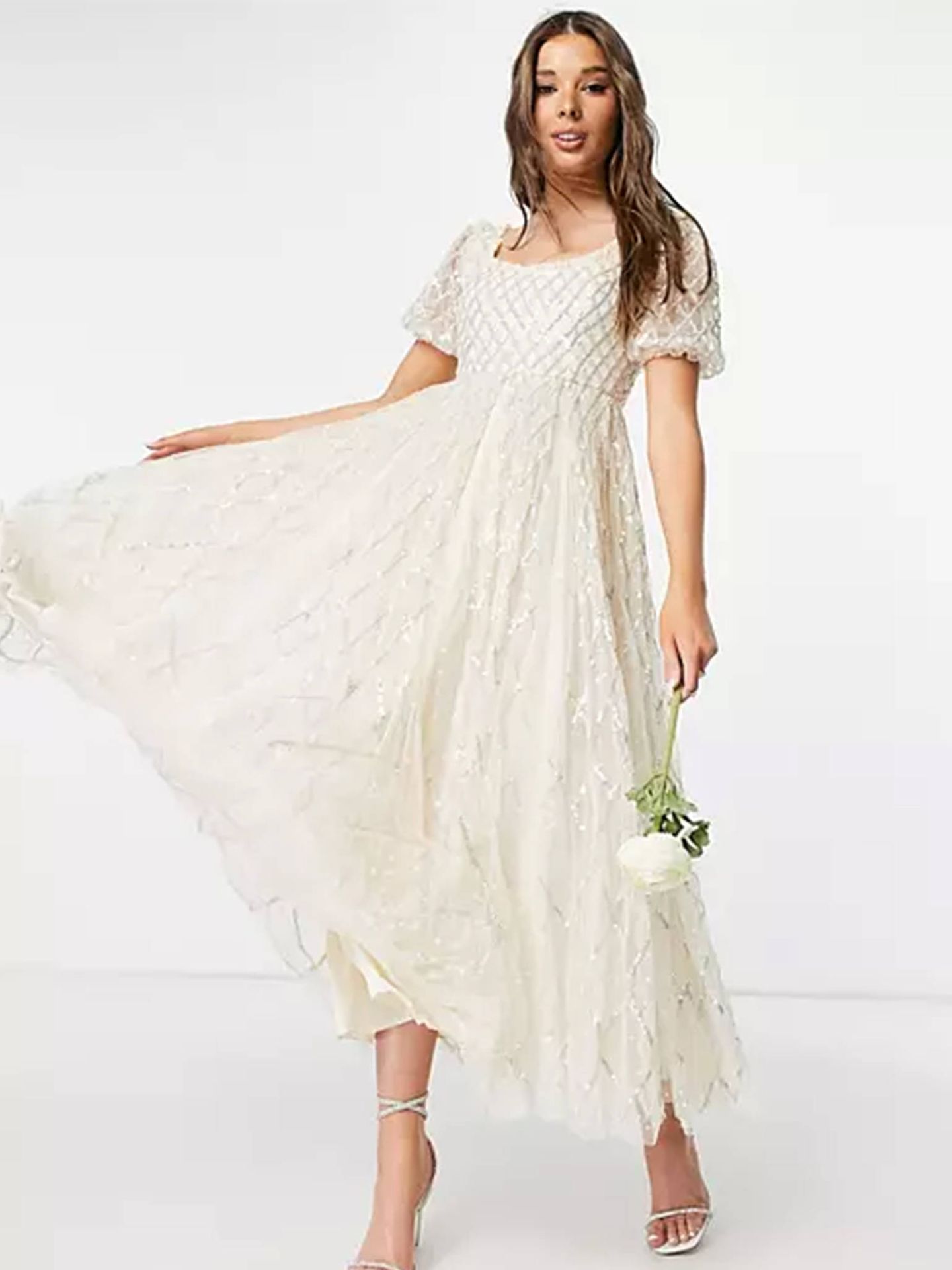 Vestido de novia de Asos. (Cortesía)
