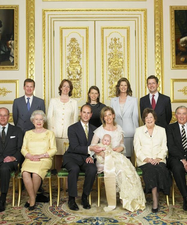 Foto: La reina Isabel y el duque de Edimburgo junto a Lord Ivar Mountbatten