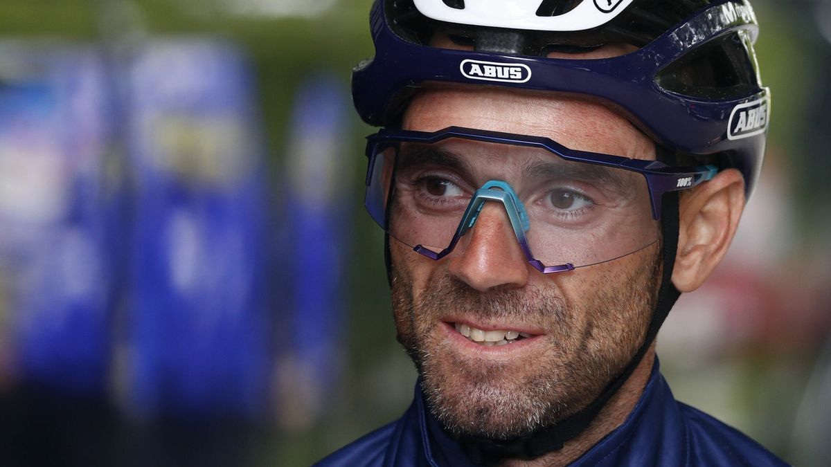 El ciclista Alejandro Valverde, atropellado en Murcia por un turismo que se da a la fuga 