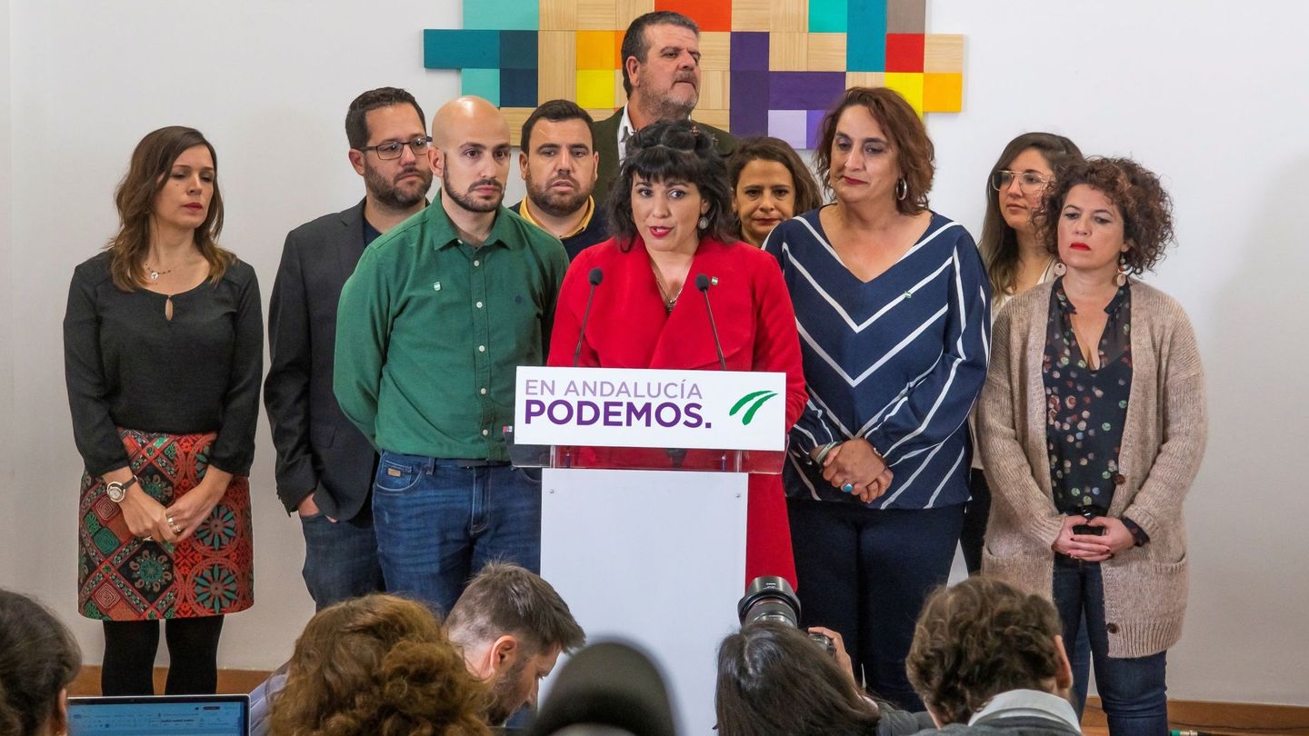 La secretaria general de Podemos Andalucía, Teresa Rodríguez (c). (EFE)