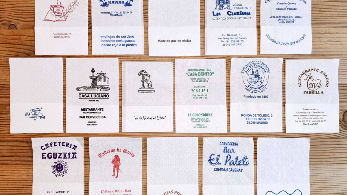 Radiografía de los bares míticos de Madrid a través de sus servilleteros