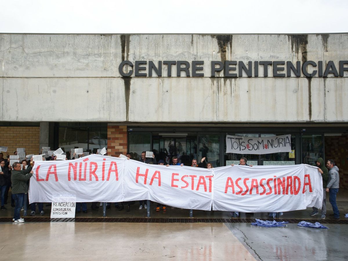 Foto: Concentración de funcionarios de prisiones frente a la cárcel de Brians 2 (Europa Press/ Alberto Paredes)
