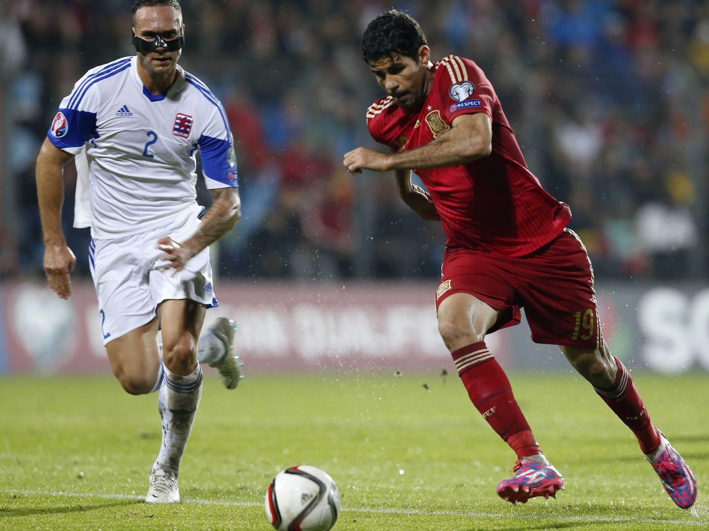 Diego Costa, en un partido con la selección. (EFE)