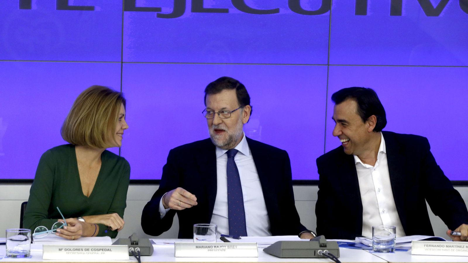 Foto: El presidente del PP, Mariano Rajoy (c), la secretaria general, Dolores de Cospedal (i), y el vicesecretario de Organización, Fernando Martínez Maíllo. (EFE)