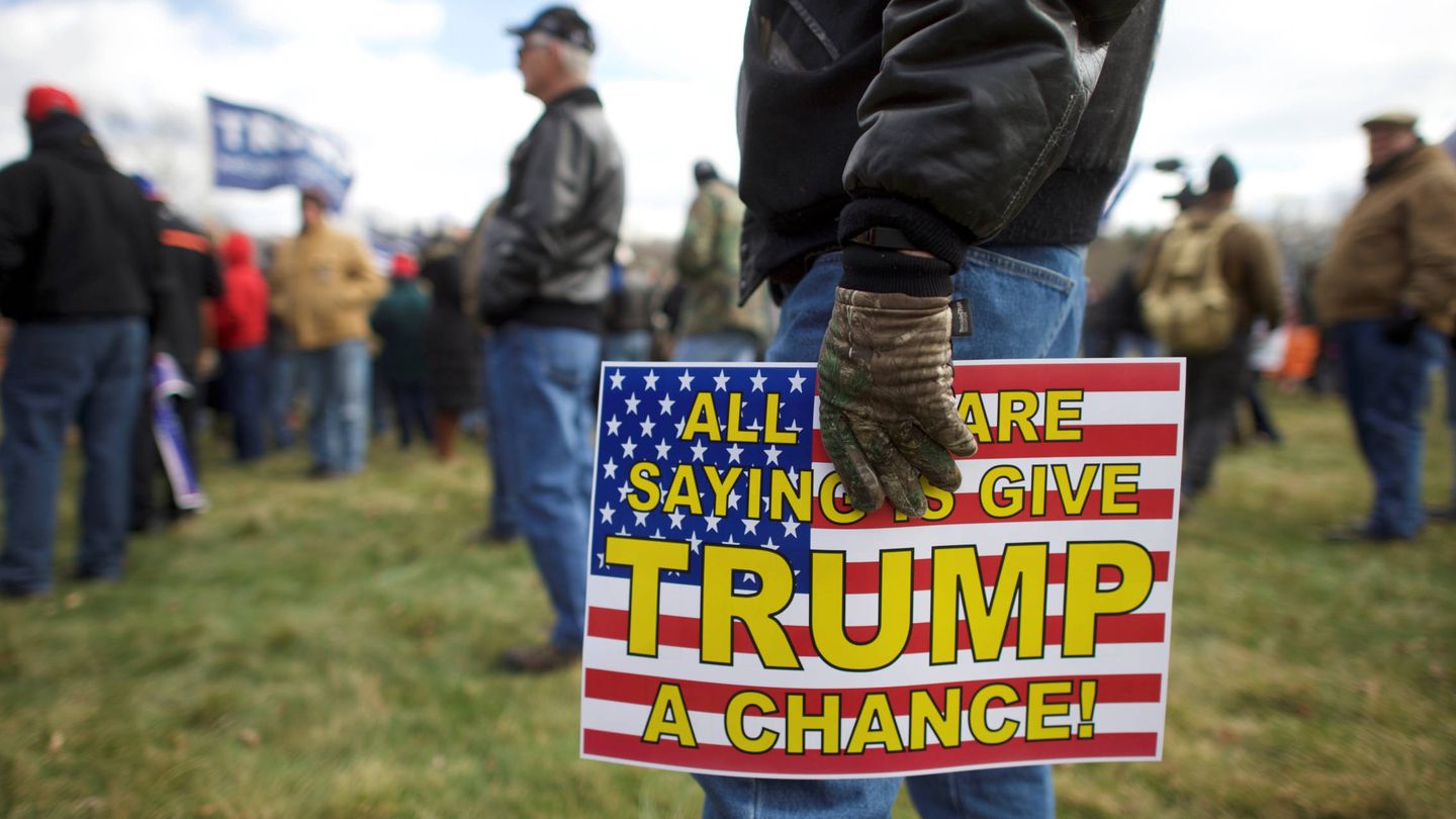 Seguidores de Donald Trump durante la marcha 'People 4 Trump' en Bensalem, Pensilvania. (Reuters) 