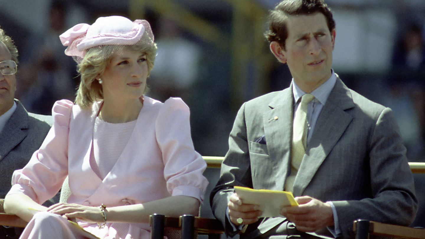 Los príncipes de Gales, en un viaje por Australia en 1983. (Getty)