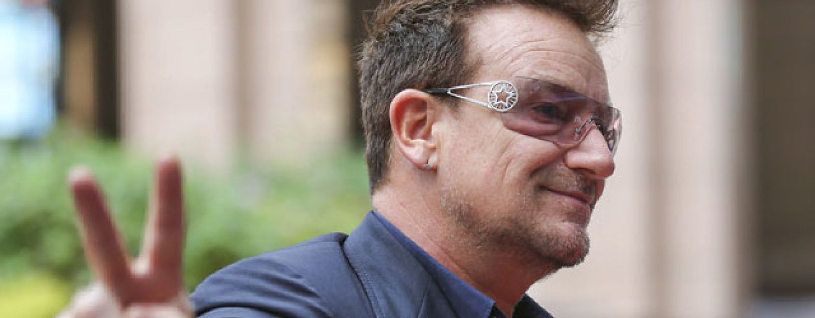 Foto: El misterio de las gafas de Bono: se está quedando ciego