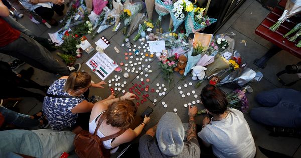 Foto: Vigilia por las víctimas del atentado en el Manchester Arena. (Reuters)