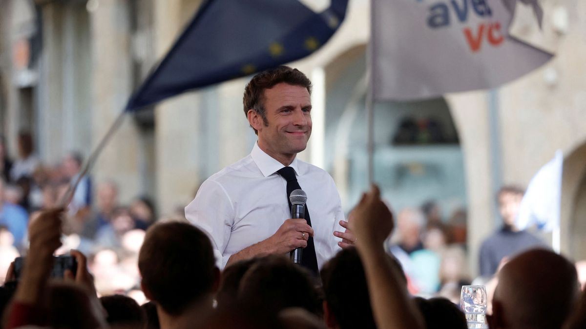 Las últimas encuestas rebajan las expectativas de Macron en la segunda vuelta