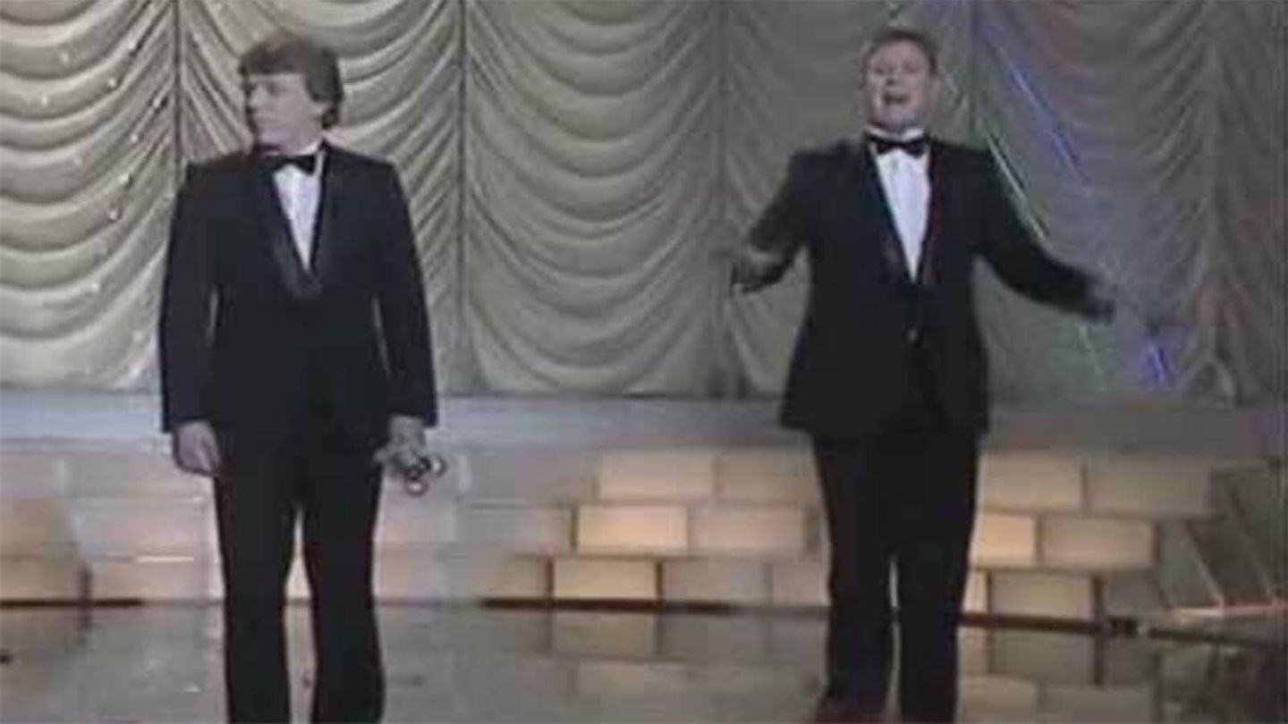 Los Morancos, en una de sus primas actuaciones en 'Viva 85'. (YouTube)