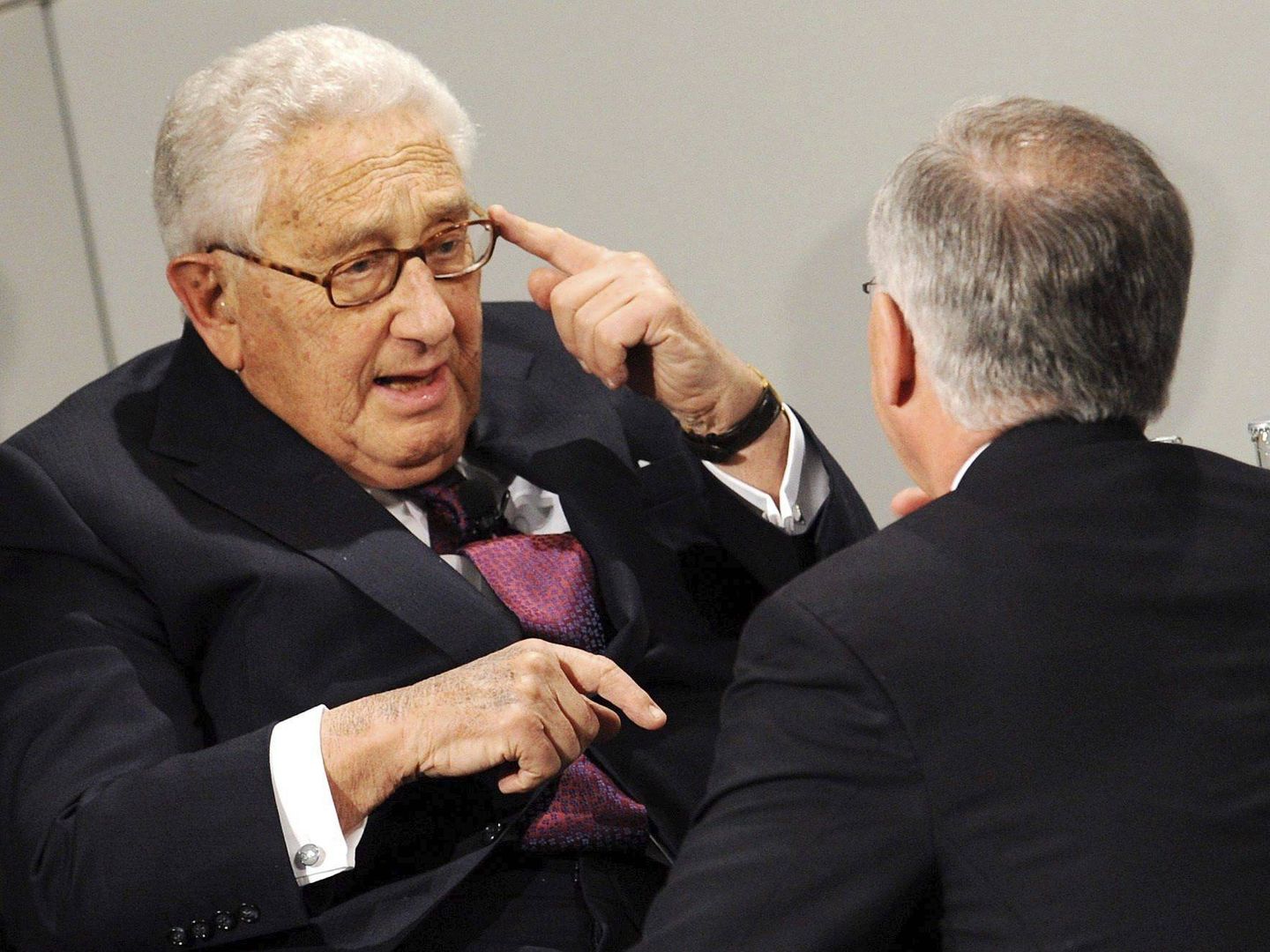 Henry Kissinger junto a el embajador Wolfgang Ischinger. (EFE)