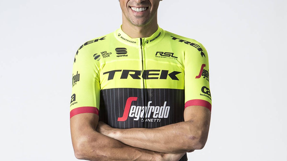 La tranquilidad y el cariño del Trek vuelven a sacar la sonrisa a Contador