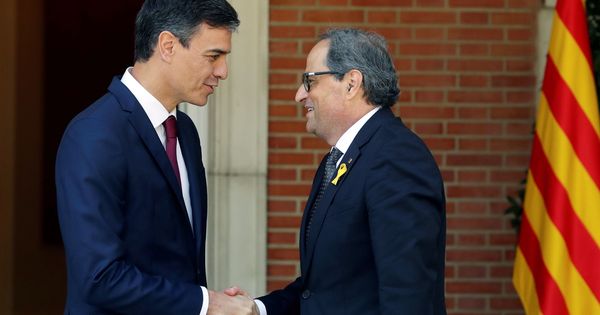 Foto: El presidente del Gobierno Pedro Sánchez y el 'president' de la Generalitat Quim Torra. (EFE) 