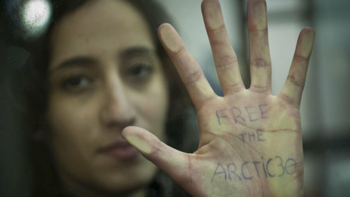 Una de las activistas de Greenpeace durante las vistas sobre el caso (Efe)