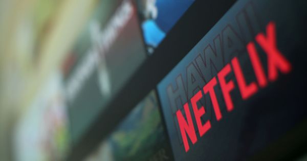 Foto: Netflix se integra dentro de la oferta de canales de Vodafone. (Reuters)