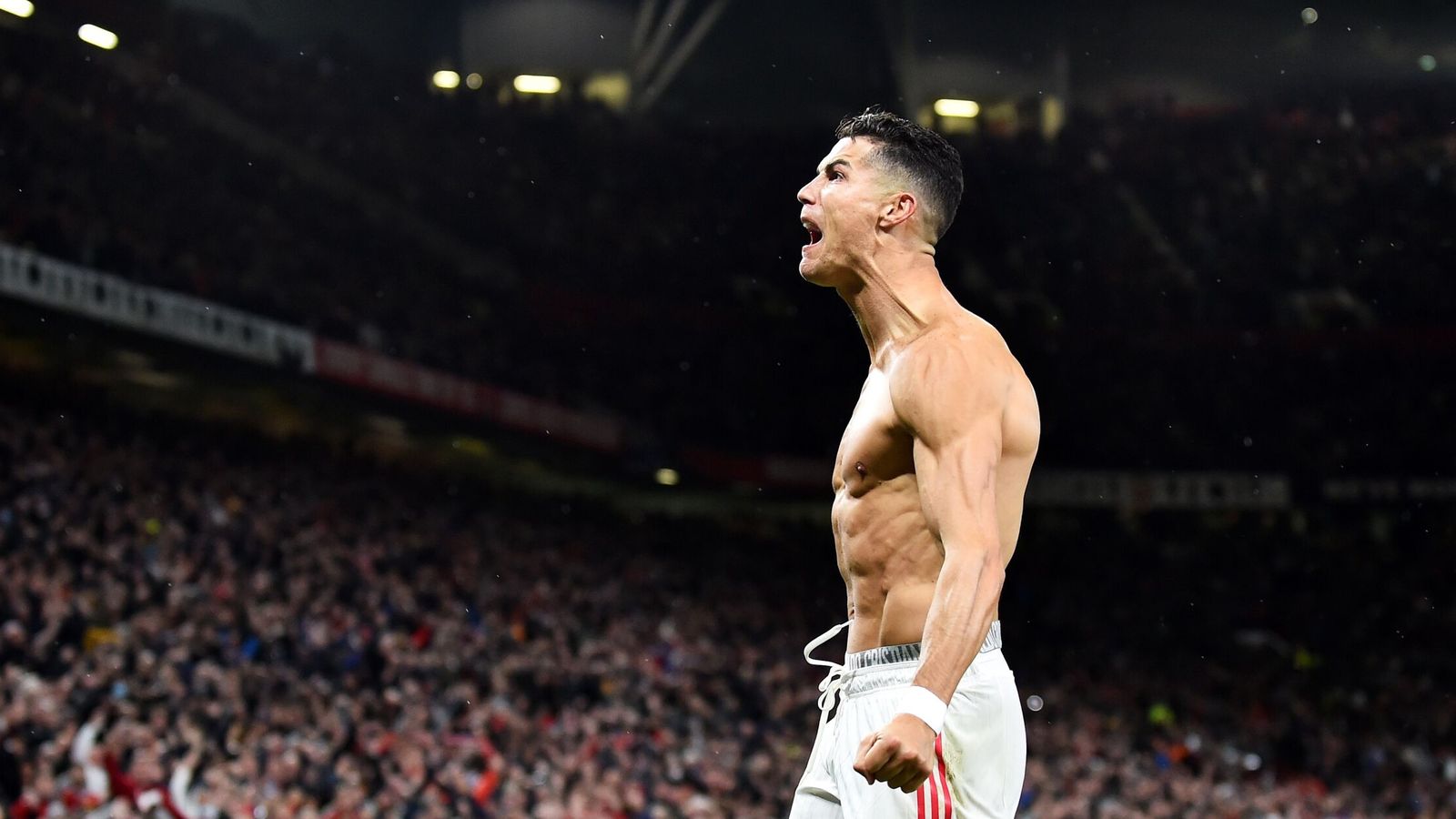 Cristiano Ronaldo celebra su tanto en el último minuto. (EFE)
