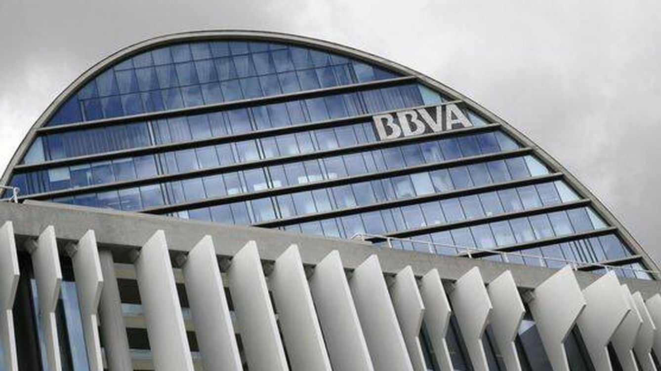 BBVA mantiene a nueve directivos imputados en el caso Villarejo en áreas clave