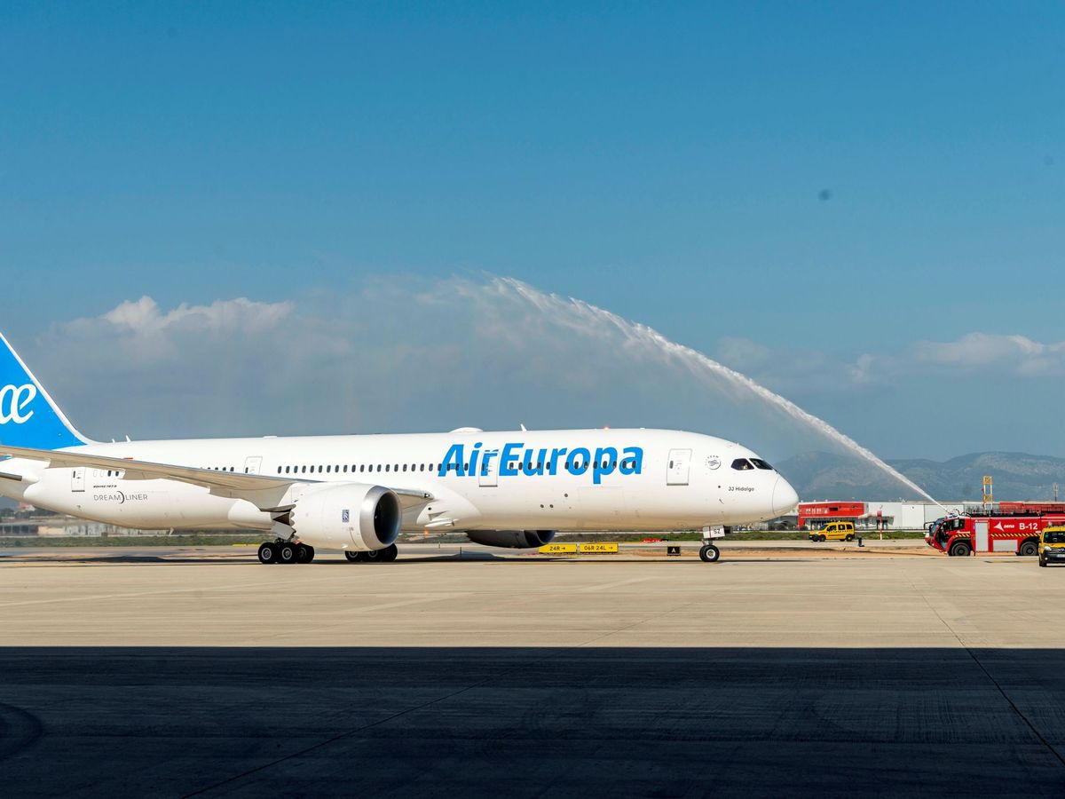 Foto: Avión de AirEuropa en una imagen de archivo. (EFE/Cati Cladera)