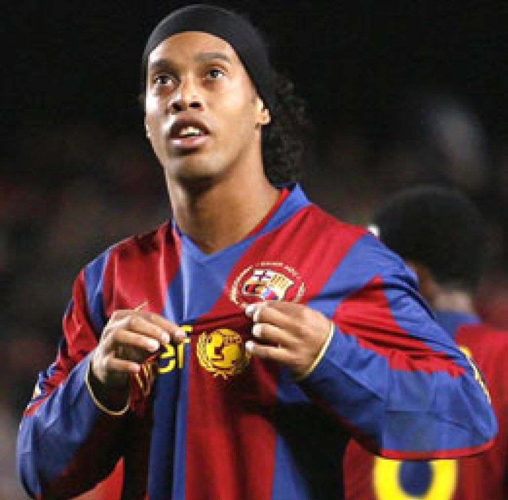 Foto: Ronaldinho: "¿Me buscan el Milán y el Inter? No gracias"