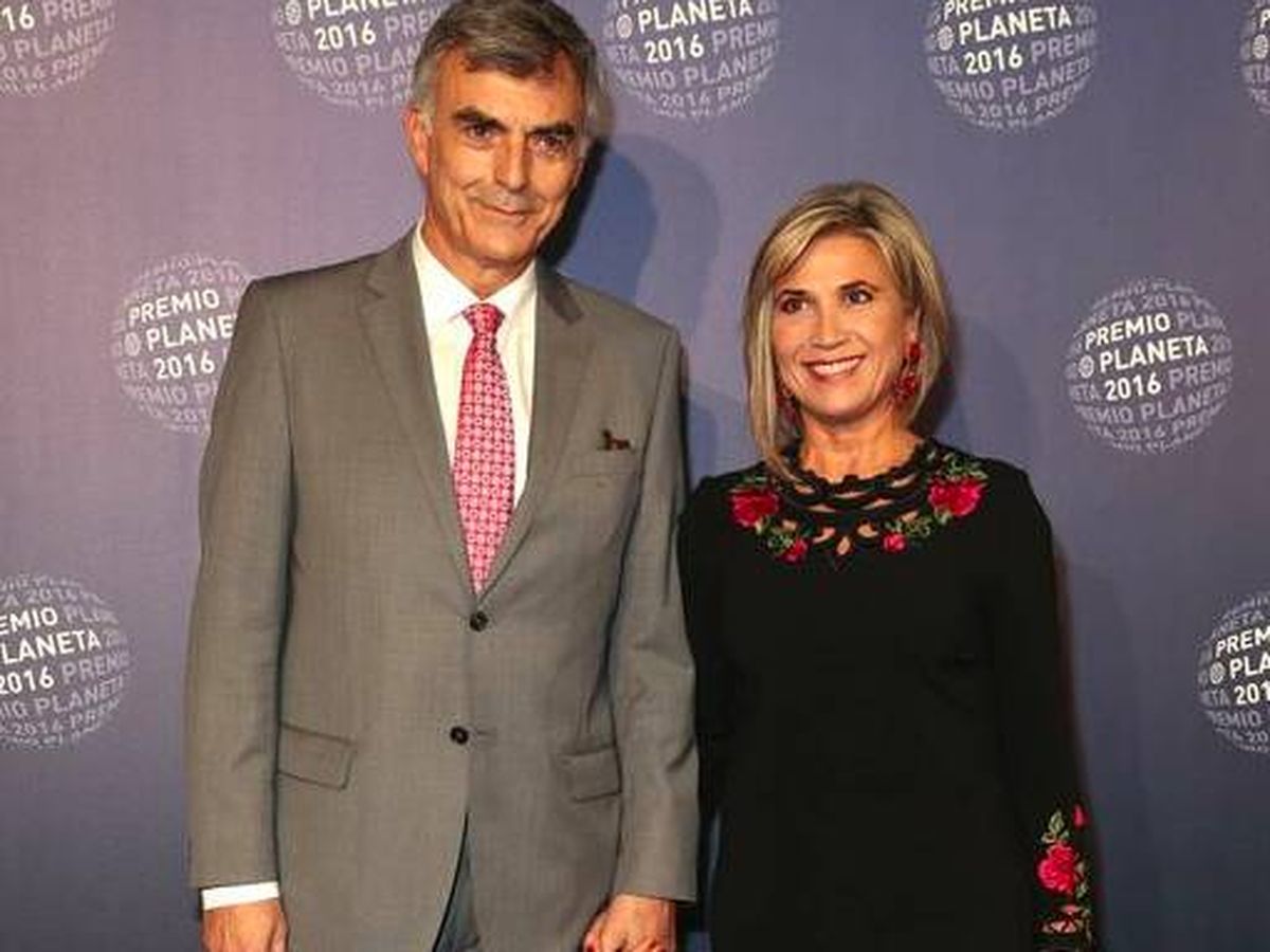 Foto: Julia Otero y su marido, Josep Martínez, en los Premios Planeta. (Getty)