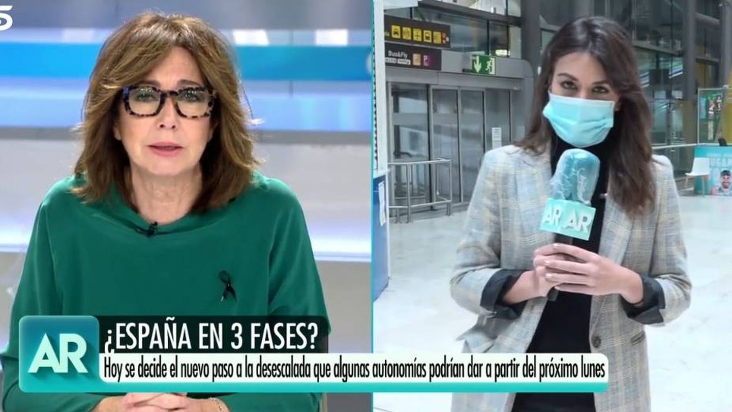 Ana Rosa en una conexión con el aeropuerto de Madrid. (Mediaset España)