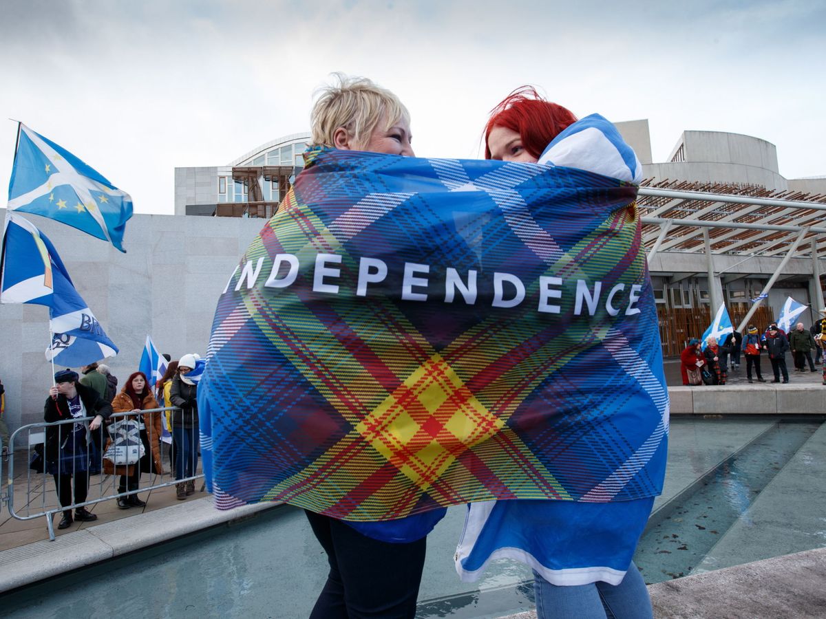 Foto: Manifestación por la independencia escocesa en Edimburgo. (EFE)