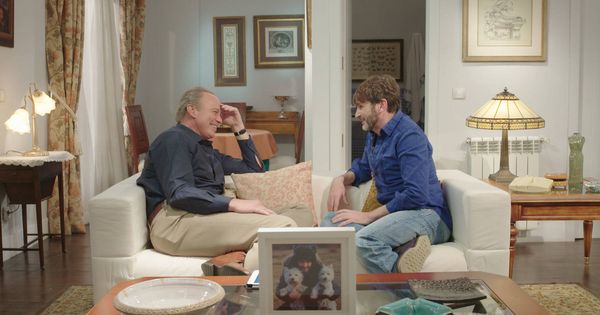 Foto: Bertín conversa con Fernando Tejero en 'Mi casa es la tuya'.