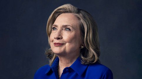 Es imposible odiarla, es imposible amarla: Hillary Clinton, infatigable a los 75 años