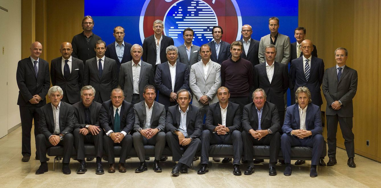 Imagen en las que aparecen algunos técnicos de la listas, como Klopp, Allegri, Ancelotti o Mourinho. (Salvatore Di Nolfi/EFE)