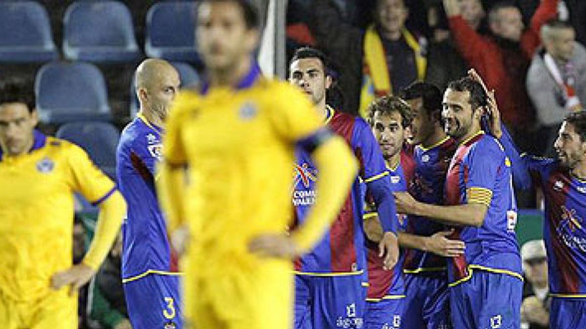 El Levante entra en la historia truncando el sueño del Alcorcón en la Copa