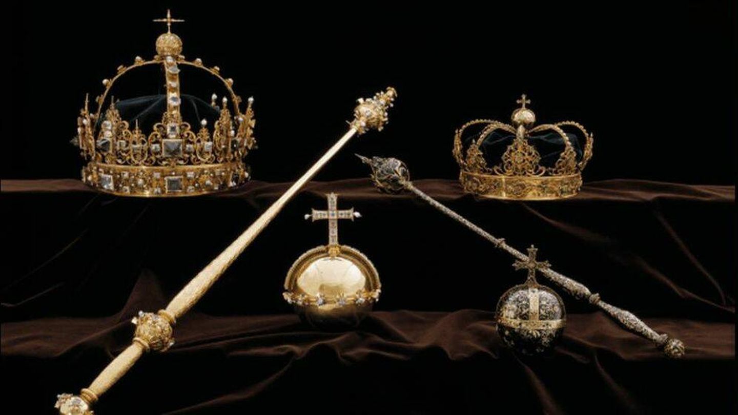 Las joyas robadas que se exponían en la catedral de Strängnäs. (Policía de Suecia)