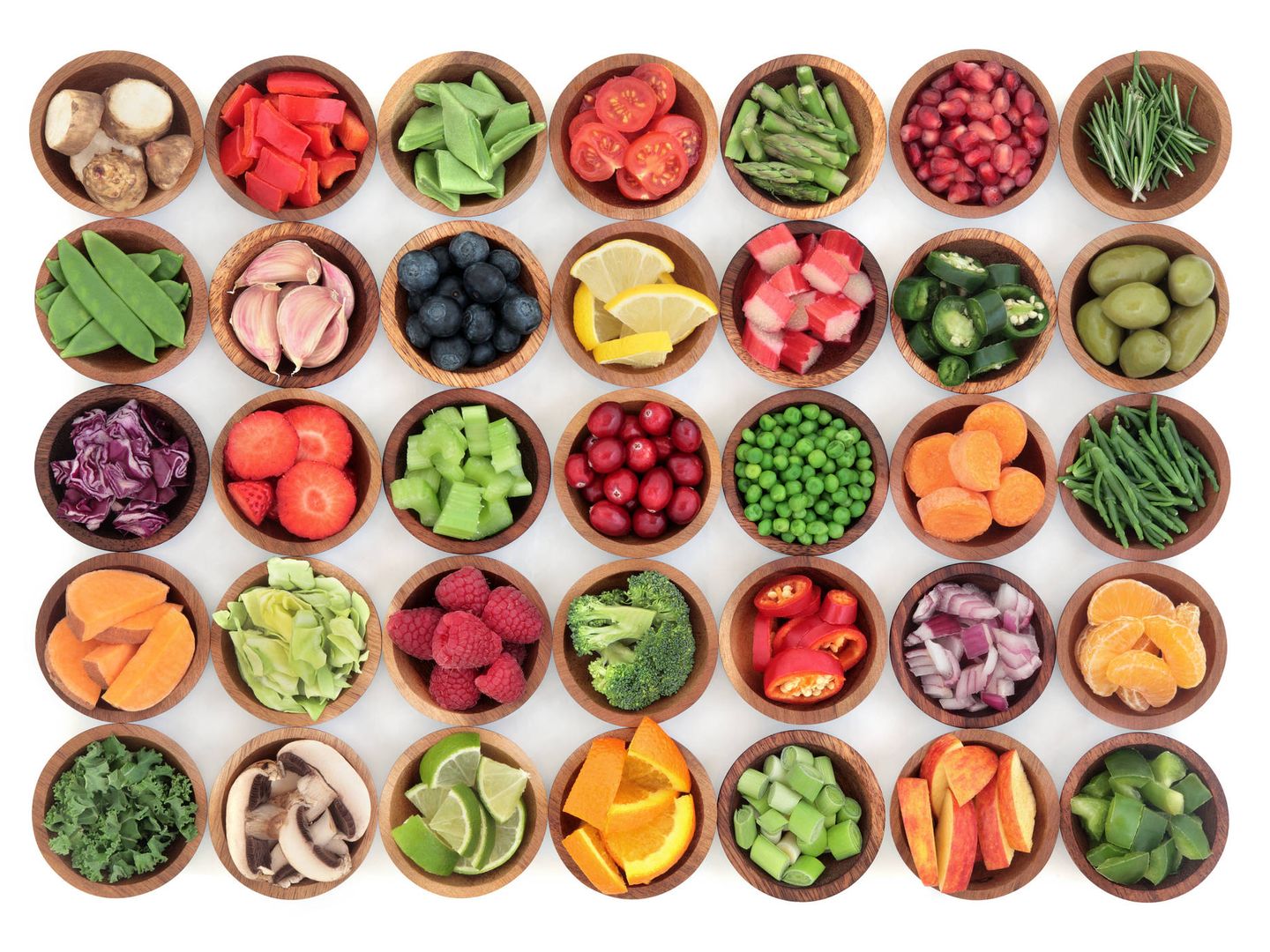 Frutas y verduras son muy importantes en esta dieta (iStock) 