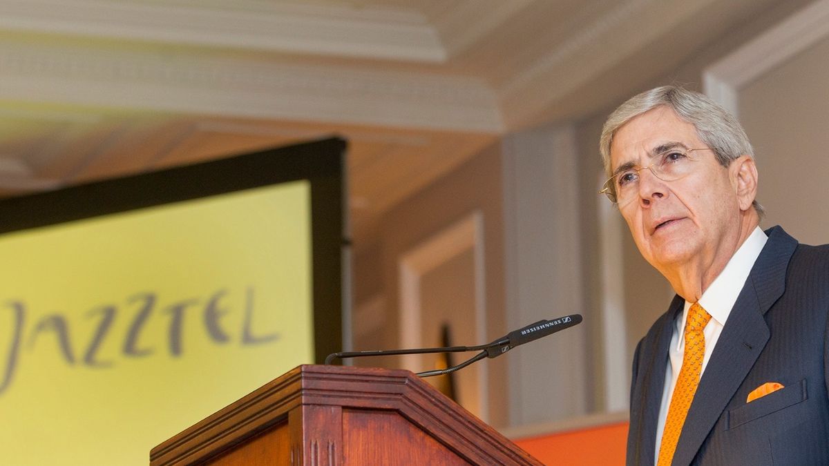 Orange ofrece 3.333 millones de euros para hacerse con el 100% de Jazztel 