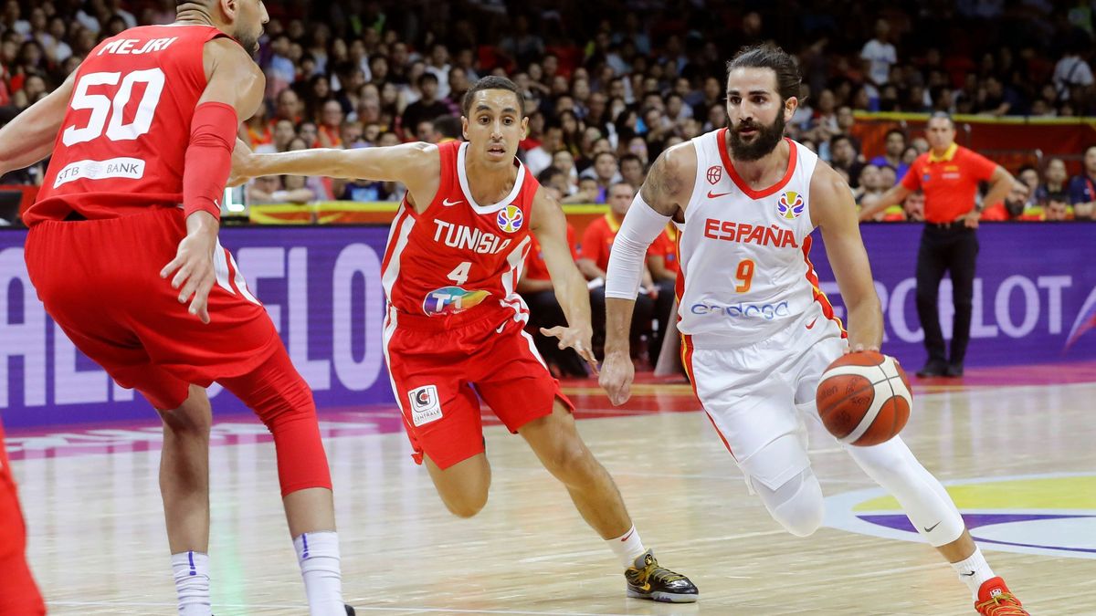 España reacciona al susto de Túnez y arrasa en su debut en el Mundial