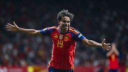 Lamine Yamal extiende el estado de gracia de España y reafirma su candidatura al Balón de Oro (3-1)