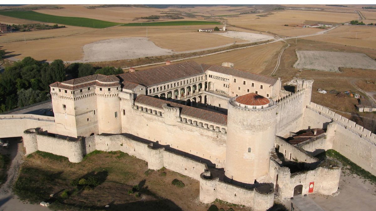 Qué ver en Segovia: visita en helicóptero al castillo de Coca, Cuéllar, Turégano y Pedraza 