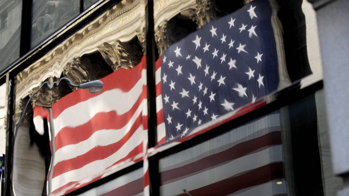 La inflación en EEUU sorprende al caer más de lo esperado y anima al Ibex y Wall Street