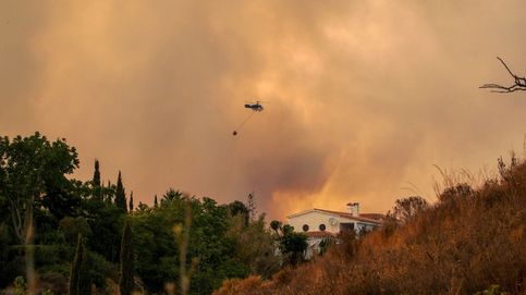 Muere un bombero en el incendio de Sierra Bermeja, que ya afecta a más de 3.600 hectáreas