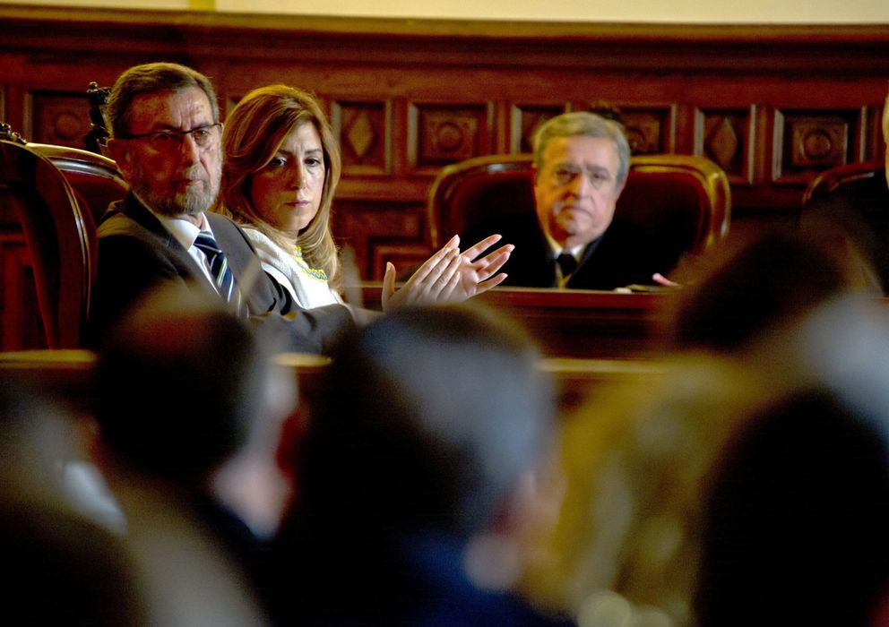 Foto: La presidenta del Gobierno andaluz, Susana Díaz, junto presidente del Parlamento Andaluz, Manuel Gracia (d). (EFE)