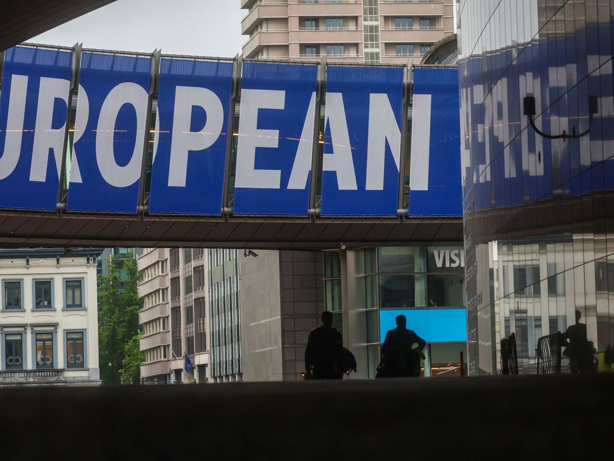 Foto: Vista del Parlamento Europeo en Bruselas. (EFE/Olivier Hoslet)
