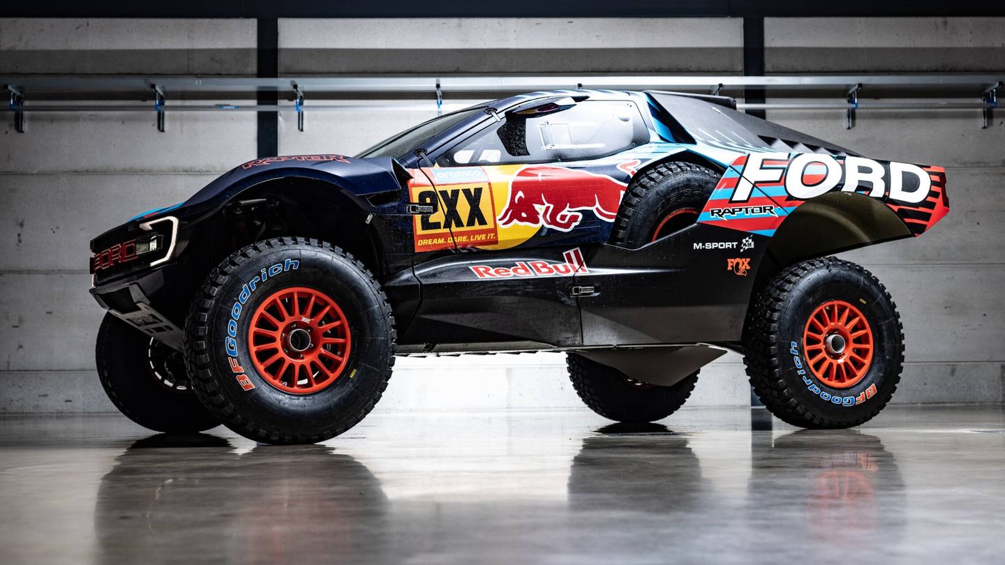 Habrá cuatro Ford Raptor T1+ en la salida del Rally Dakar 2025, y dos de ellos en manos de españoles.